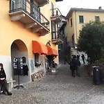 I Tre Oleandri Варенна